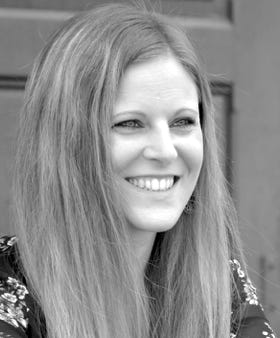 Zum Profil der Autorin Rebekka Weiler